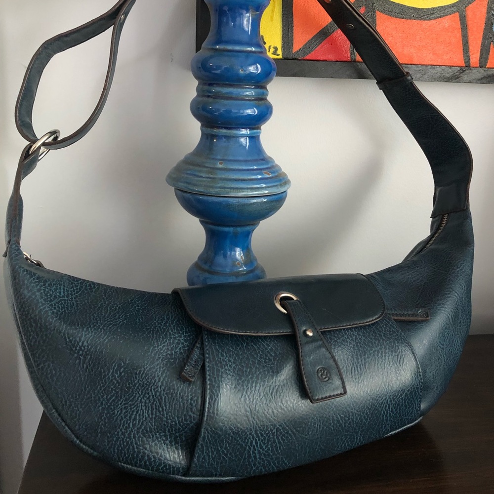 Matt & Nat oversized hobo bag w/ adjustable strap
